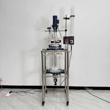 哪些因素會導(dǎo)致小型實(shí)驗(yàn)室用雙層玻璃反應(yīng)釜的價格有差異